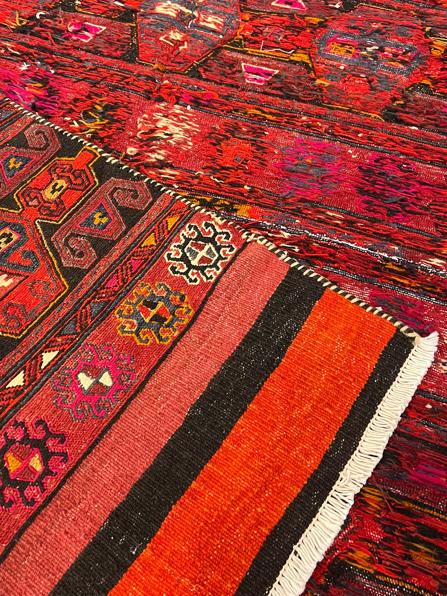 سجادة فاخرة 160x100 سم – أحمر نابض بالحياة، صوف يدوي - صورة 4