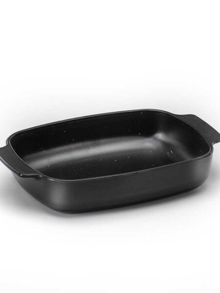 Rectangular Pyrex 2 Liter Black OVEN TO TABLE