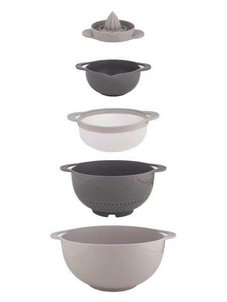 Bowl, strainer and juicer set
