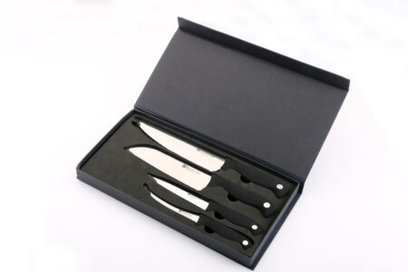 Set of 4 knives with personalized engraving | Naaman magnetic packaging