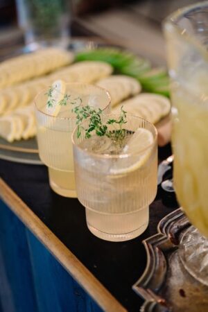 סט 6 כוסות 350 מ"ל ASTER זכוכית פס זהב