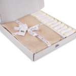 מארז מפת שולחן קרם 350 ס"מ + 12 מפיות 40 ס"מ KATHRIN OFFWHITE