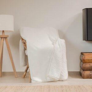 Samos Ivory Winter Blanket