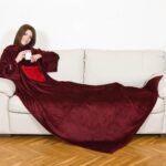 Deluxe TV Blanket One Size – Passion Burgundy