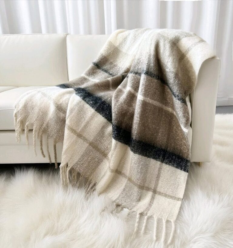 Cassandra Blanket | Bedspread Model 4