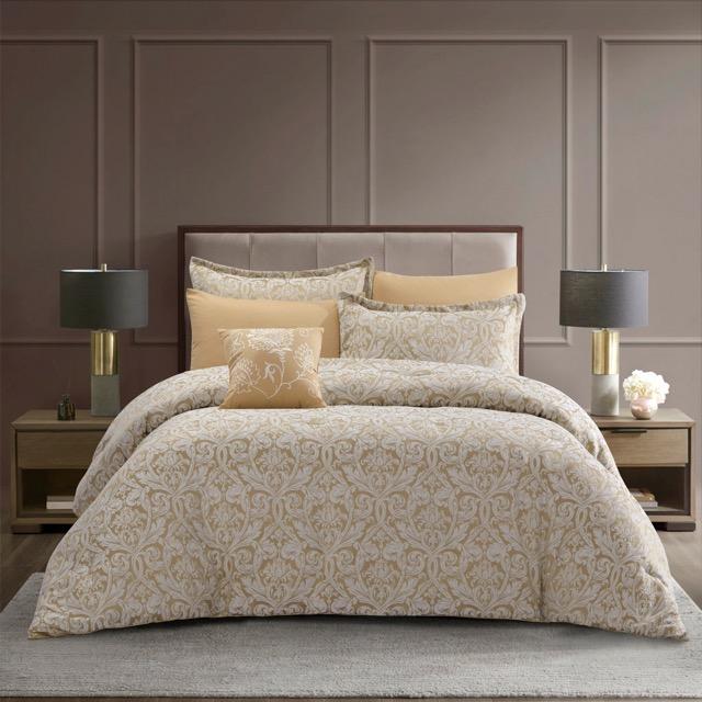 7-Piece King Size Jacquard Comforter Set – Paisley Gold