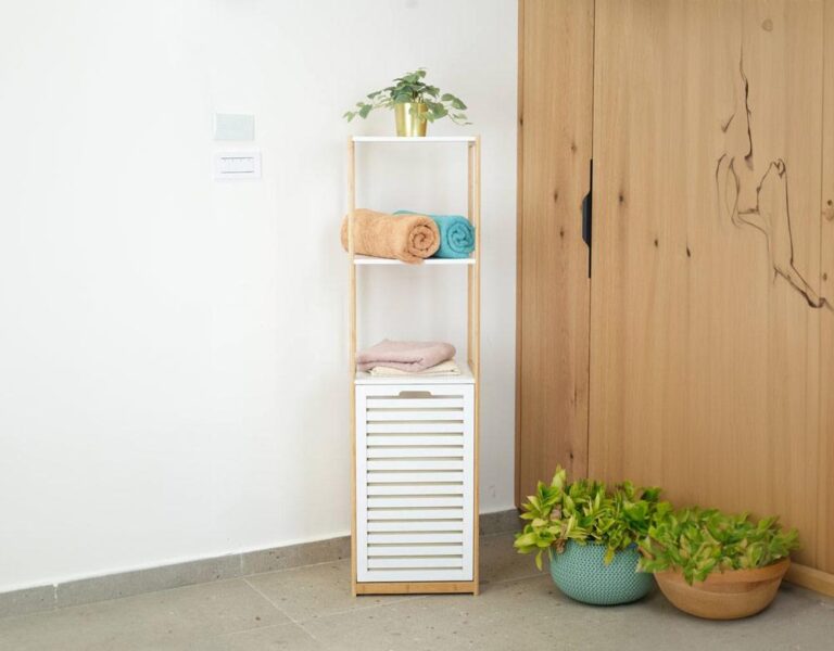 ארון אמבטיה Zest Plus מבמבוק – 2 קומות עם דלת